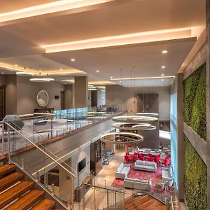 Hilton Garden Airport 4* בוגוטה