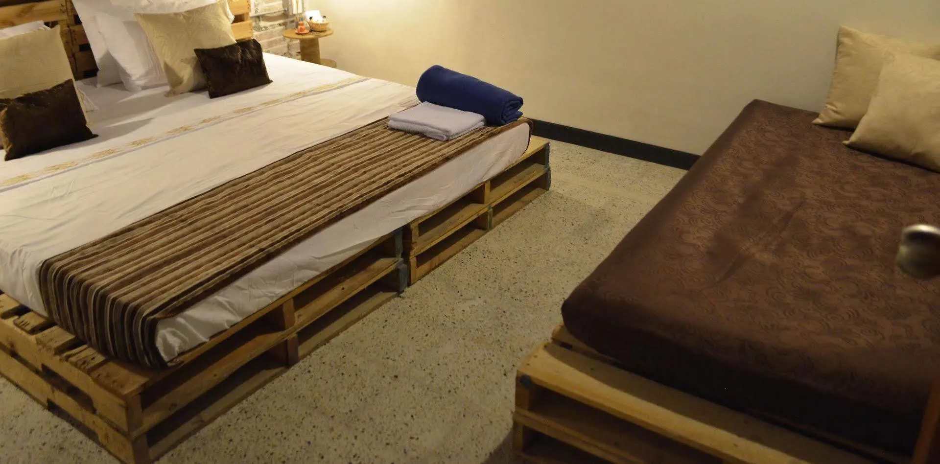 אכסניה מדיין Hotel Boutique Stay Provenza