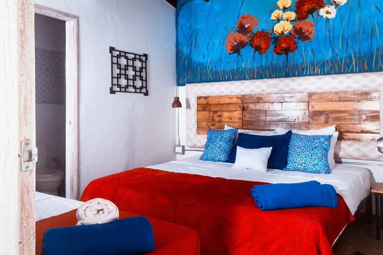 אכסניה מדיין Hotel Boutique Stay Provenza