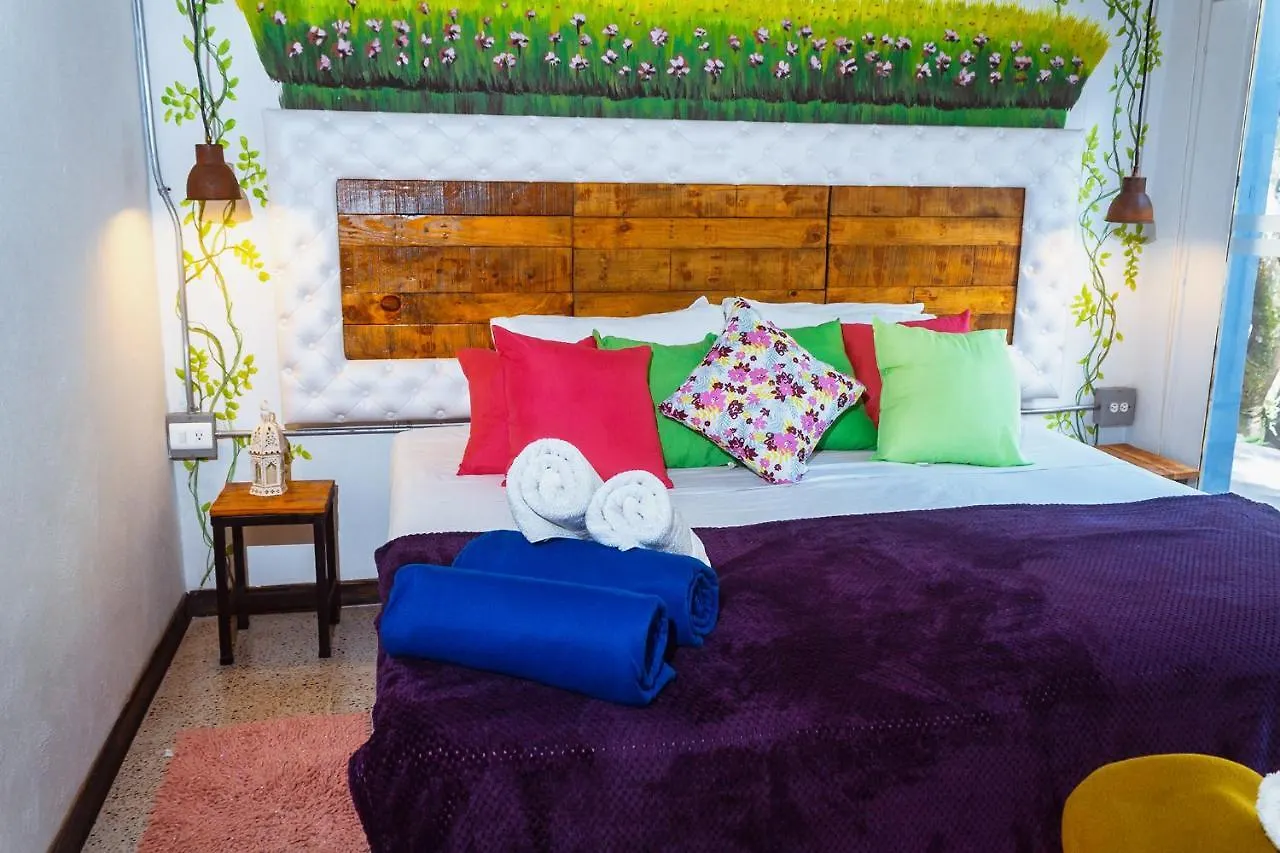 אכסניה מדיין Hotel Boutique Stay Provenza