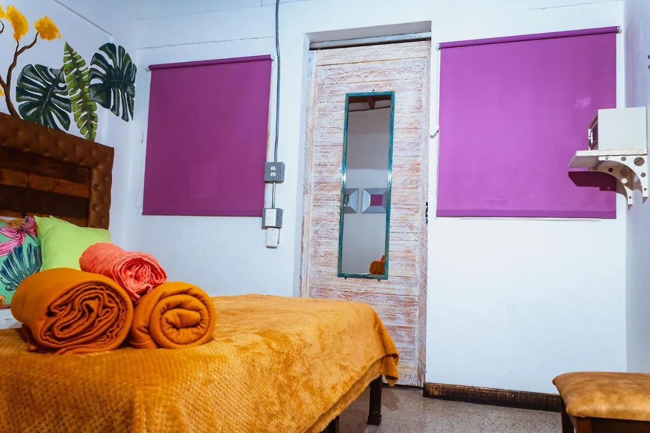 אכסניה מדיין Hotel Boutique Stay Provenza